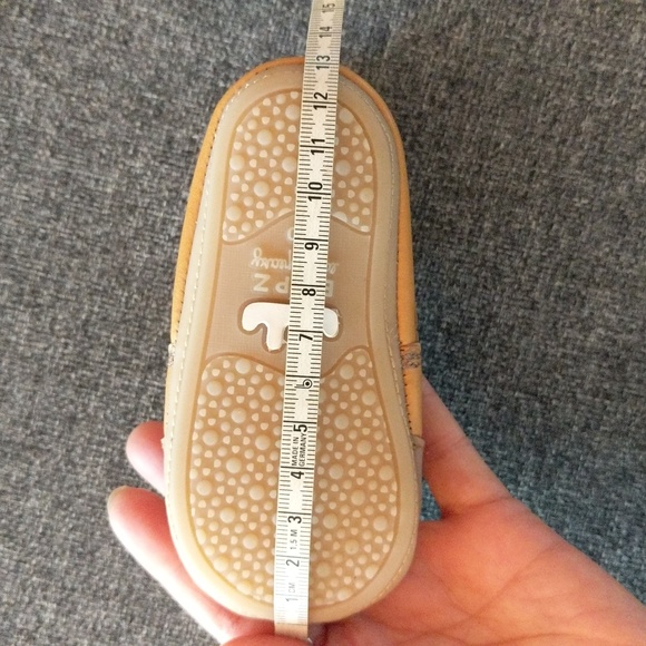 NWT EZPZ Baby IMOK Leather Shoes - Picture 9 of 12